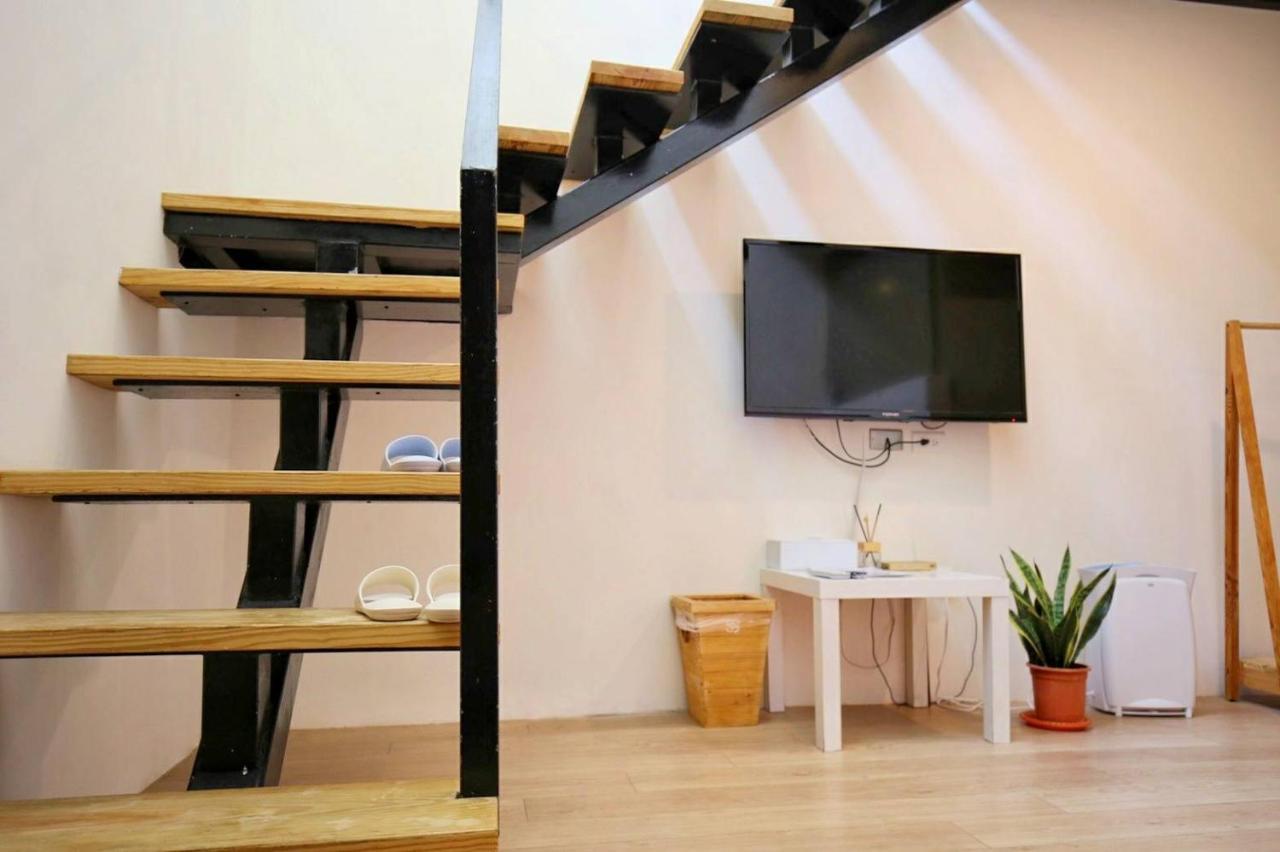 Windhouse B&B Tainan Esterno foto